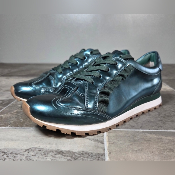 TORY BURCH SPORT RUFFLE GREEN METALLIC LEATHER SNEAKERS. - Picture 1 of 11